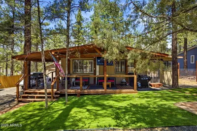2250 W Whipple Street, Show Low, AZ 85901