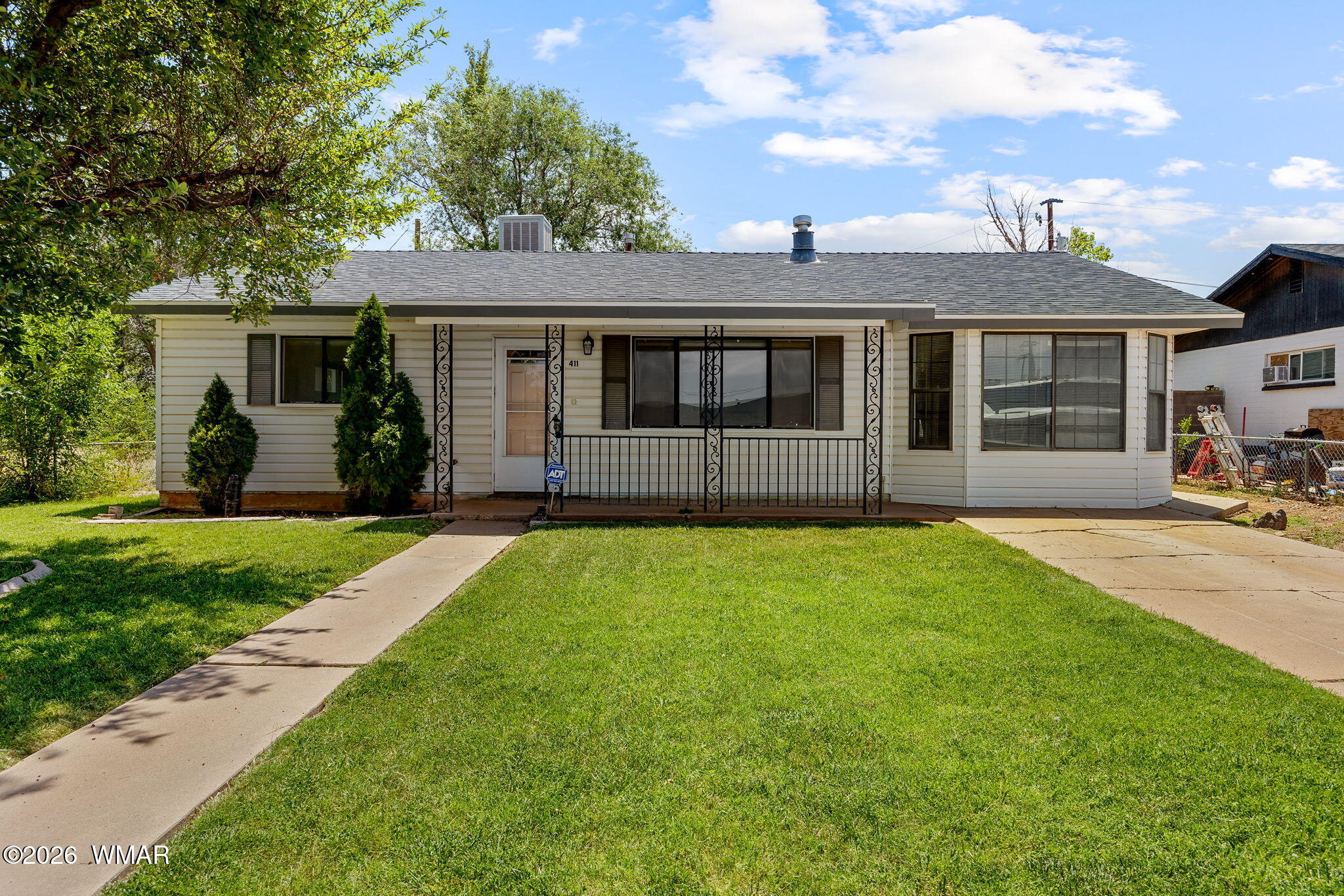 411 W 8th S Street, Snowflake, AZ 85937 — Photo 1 of 31