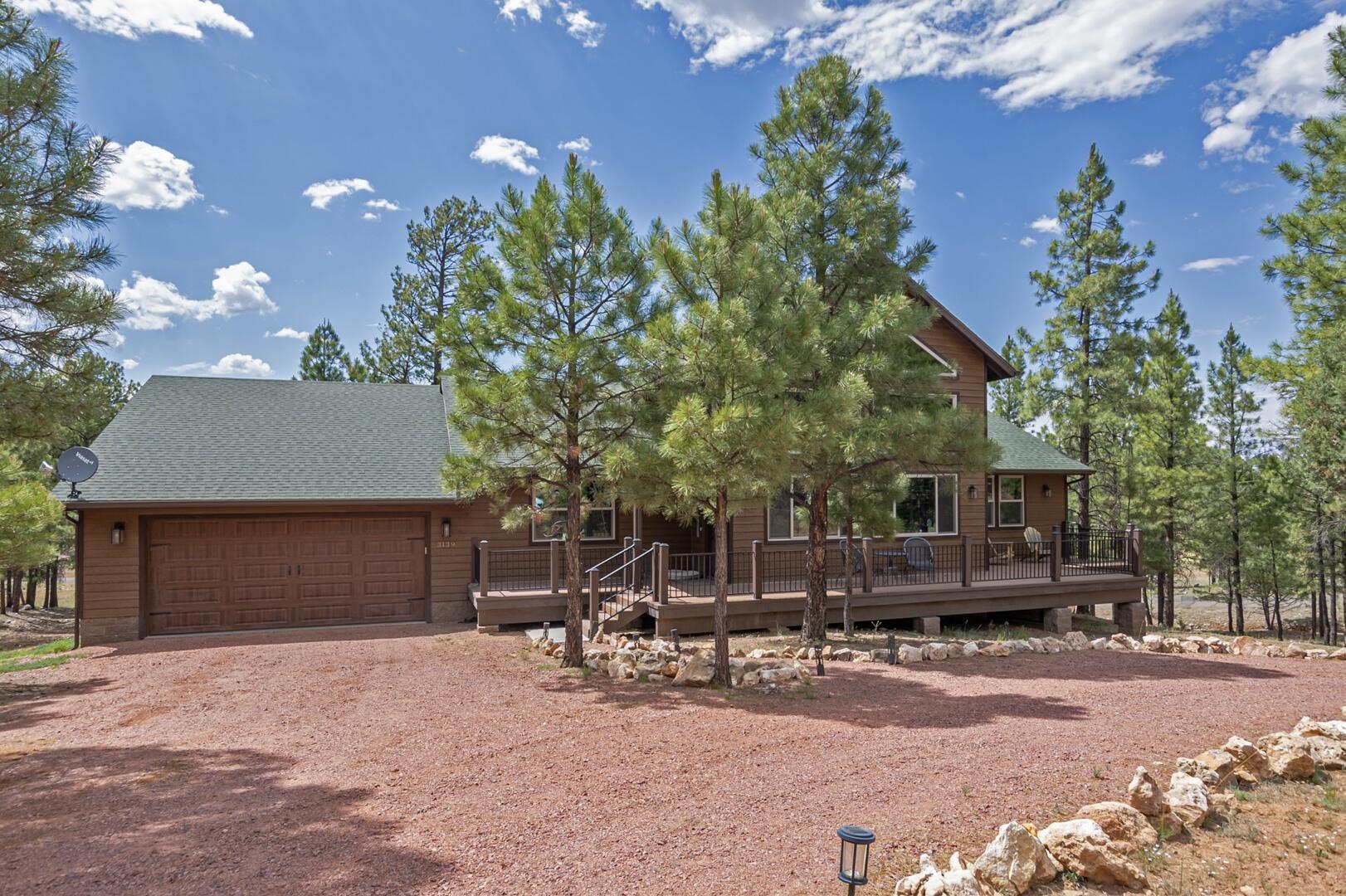 3139 Hopi Drive, Happy Jack, AZ 86024 — Photo 1 of 43