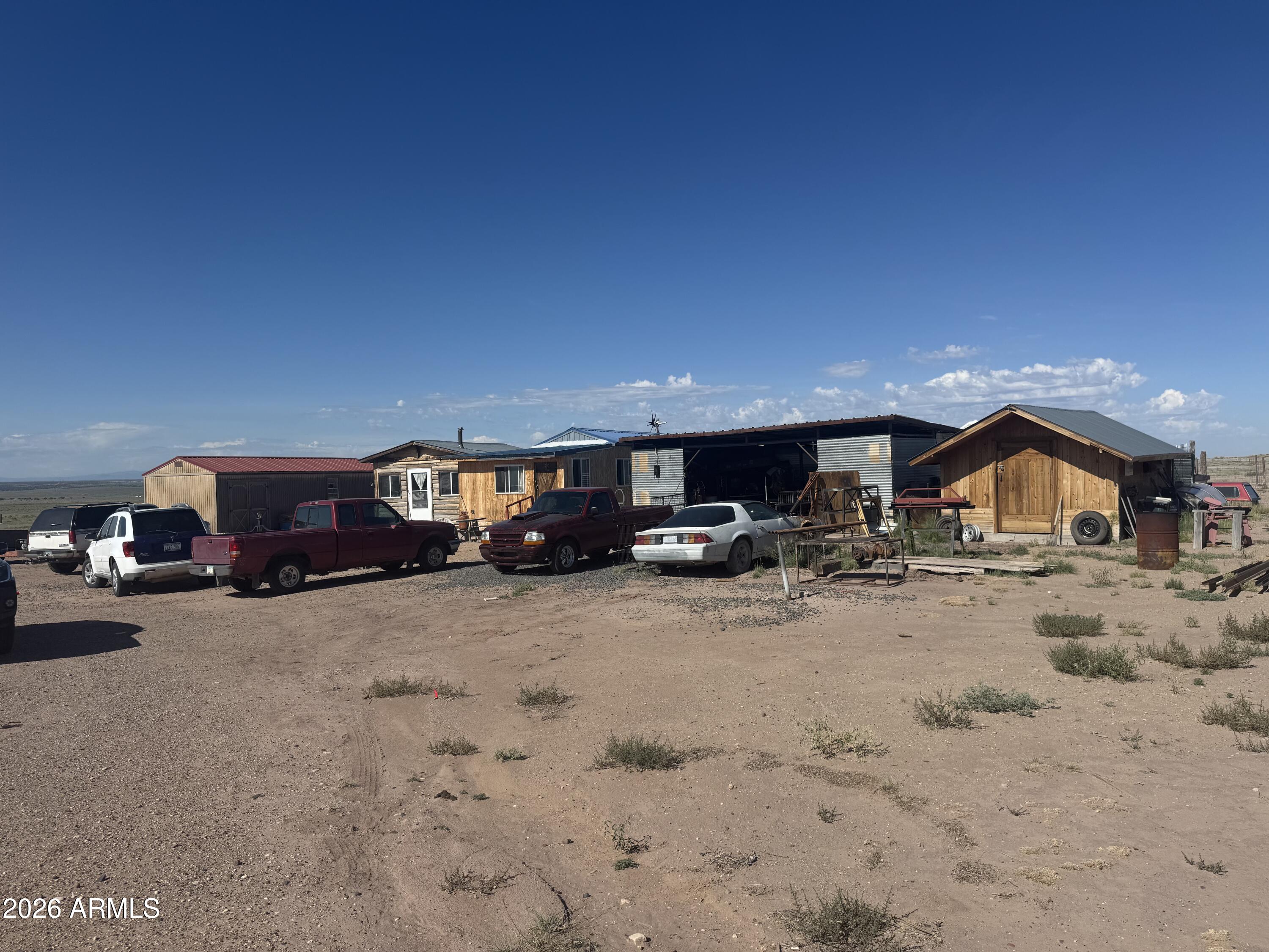 24 COUNTY ROAD N6210 79, St Johns, AZ 85936 — Photo 1 of 33