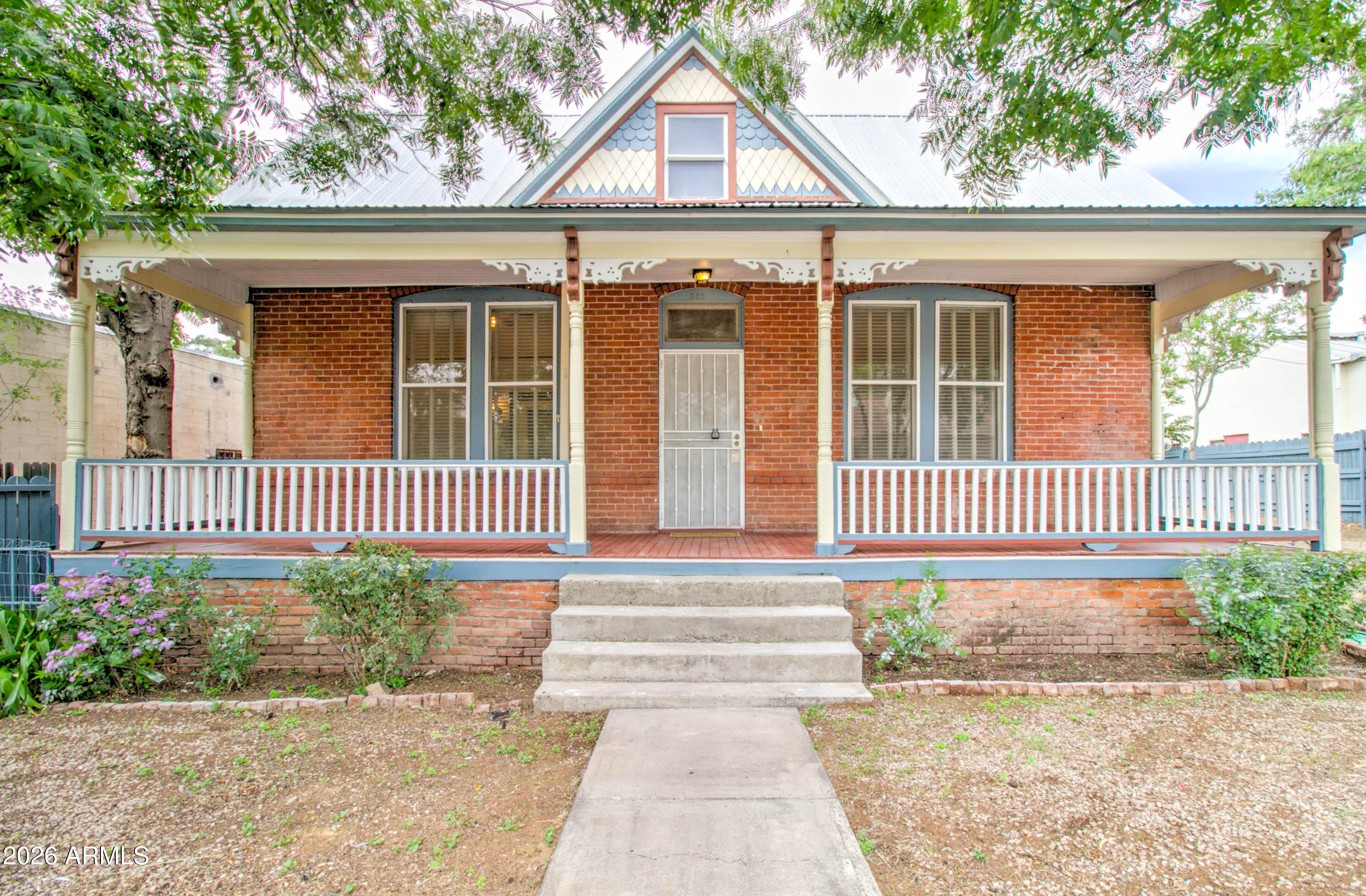 385 S BROAD Street, Globe, AZ 85501 — Photo 1 of 39