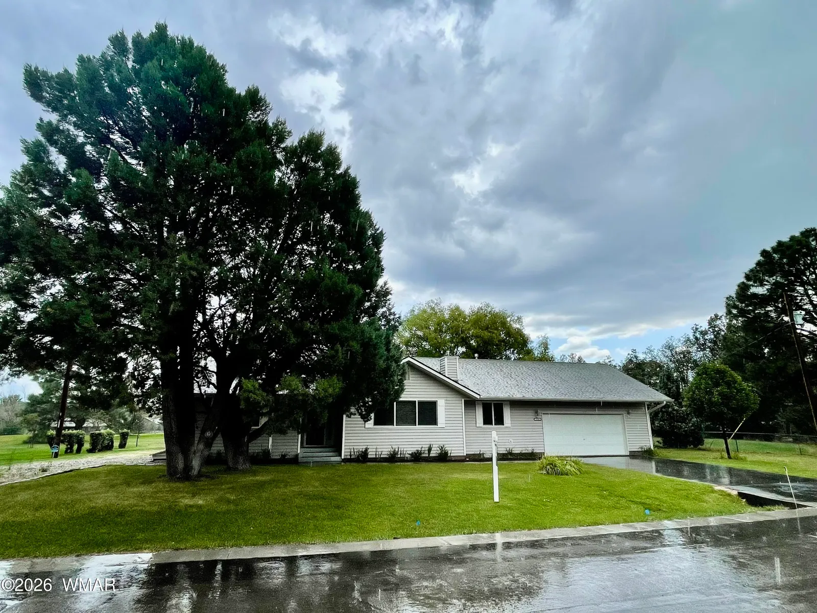 1541 N Fairway Drive, Show Low, AZ 85901 — Photo 1 of 57