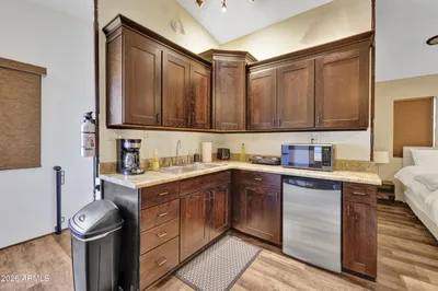 Thumbnail 25