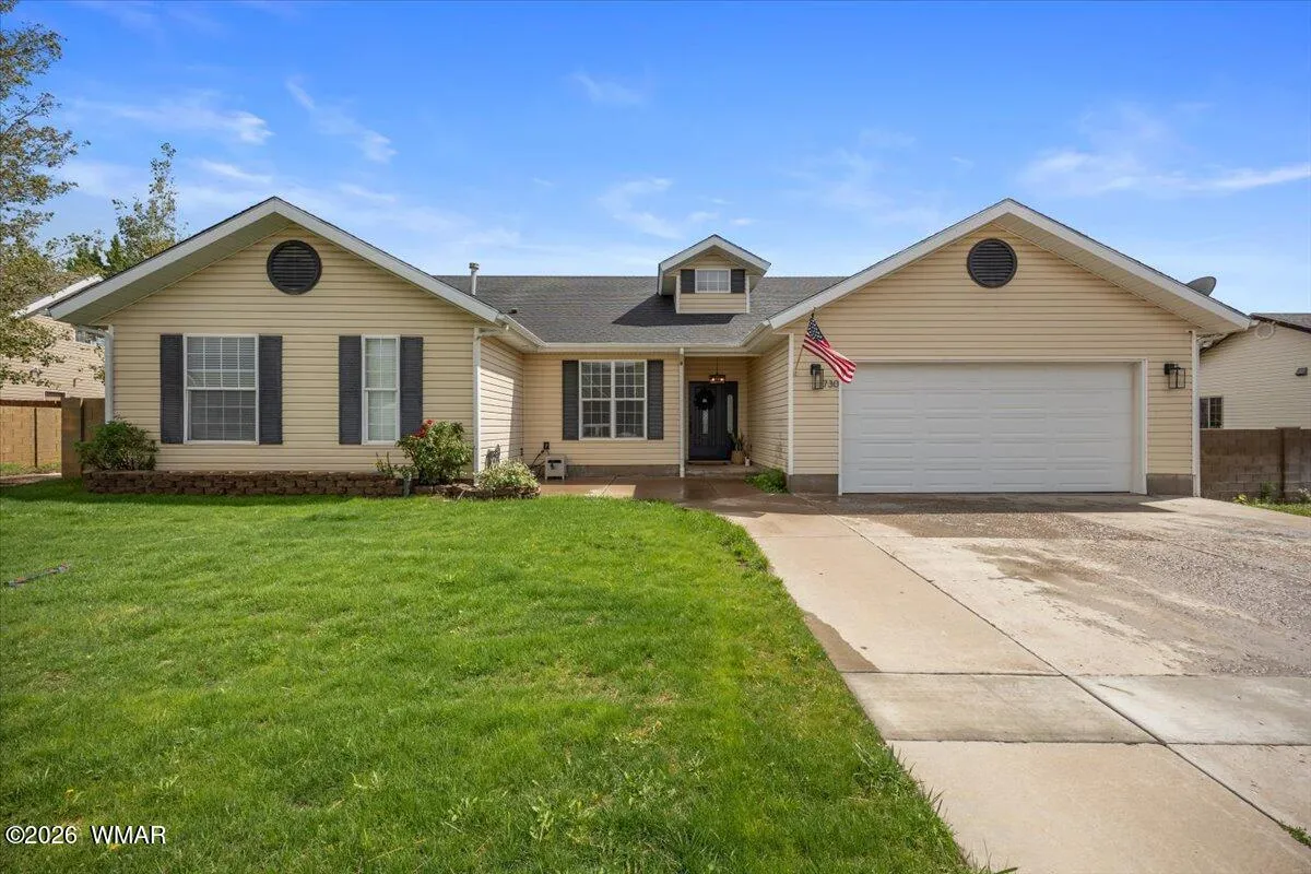 1730 N MEDINA Loop, Show Low, AZ 85901 — Photo 1 of 94