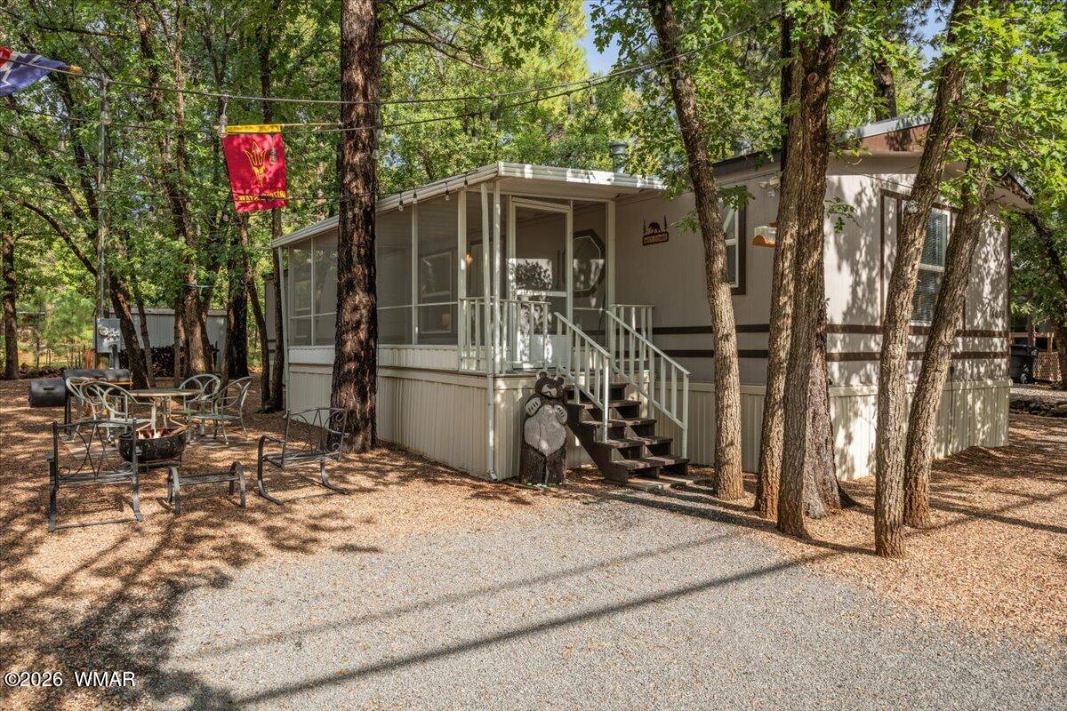 4079 MARK TWAIN Drive, Pinetop, AZ 85935 — Photo 1 of 62