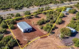 47 COUNTY RD 3205, Vernon, AZ 85940 — Photo 1 of 25