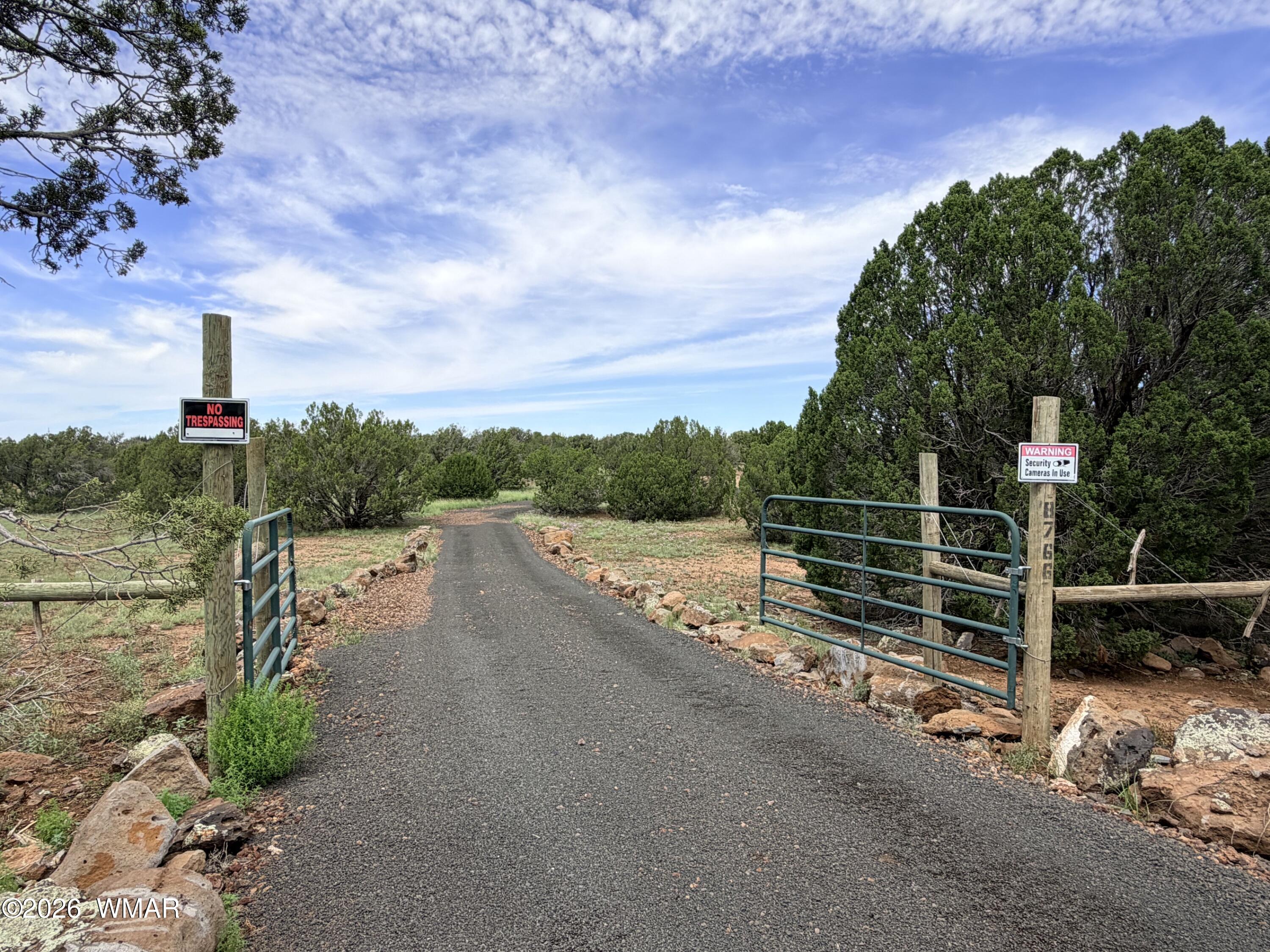 8766 Kaibab Place, Show Low, AZ 85901 — Photo 1 of 18