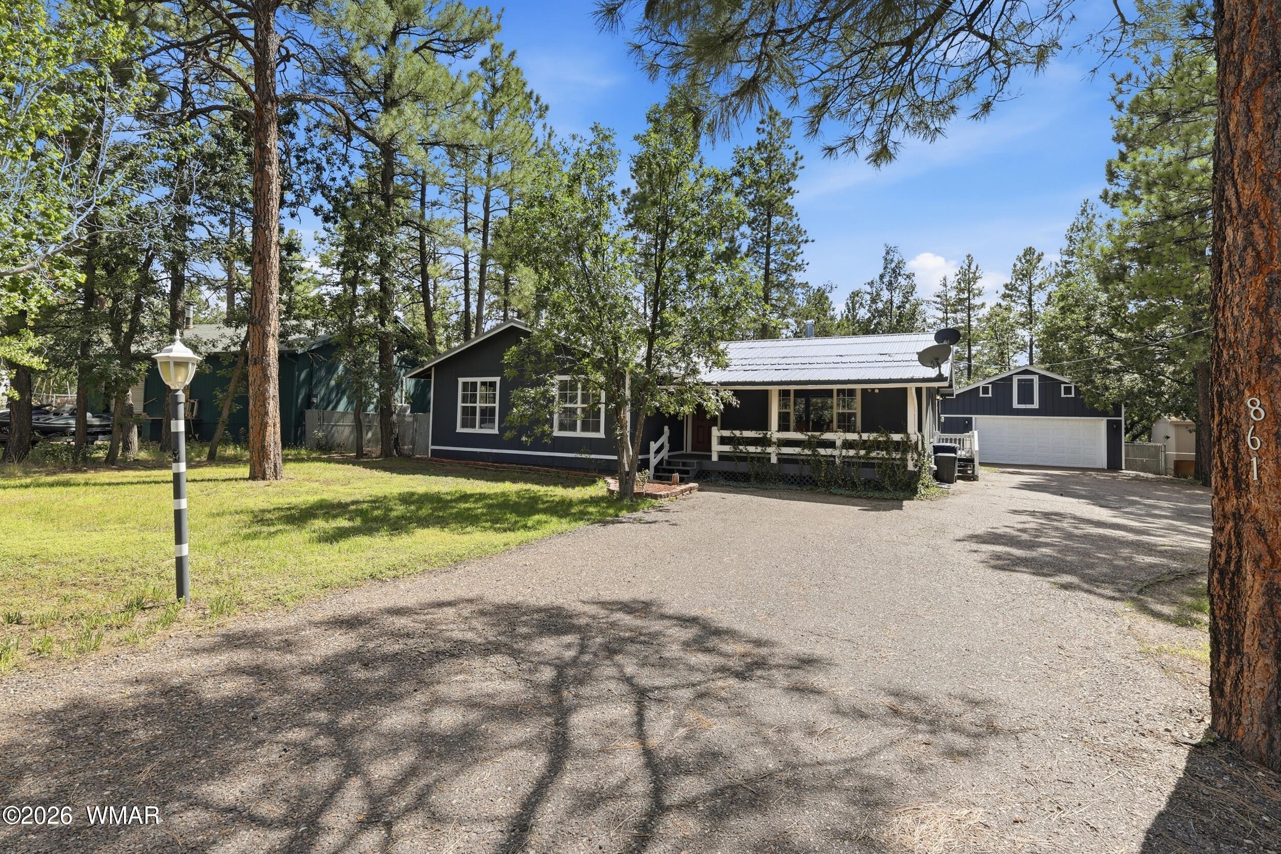 861 W Navajo Lane, Lakeside, AZ 85929 — Photo 1 of 34