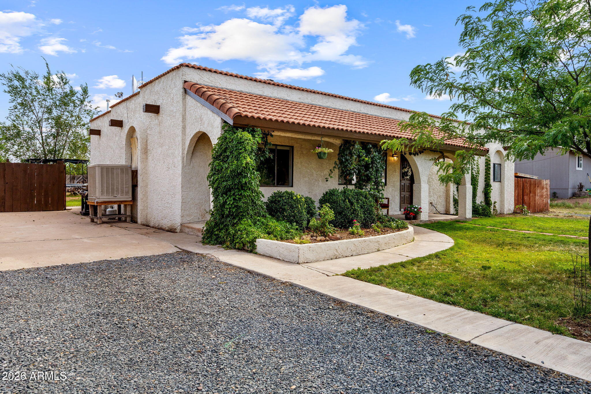 1450 W 6TH Street N, St Johns, AZ 85936 — Photo 1 of 34