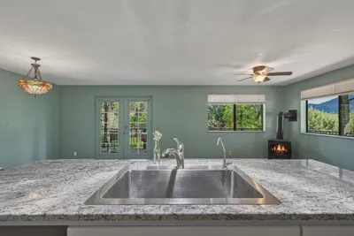 Thumbnail 18