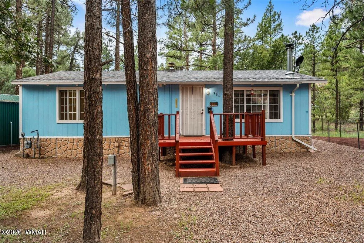 960 N 24TH Drive, Show Low, AZ 85901 — Photo 1 of 58