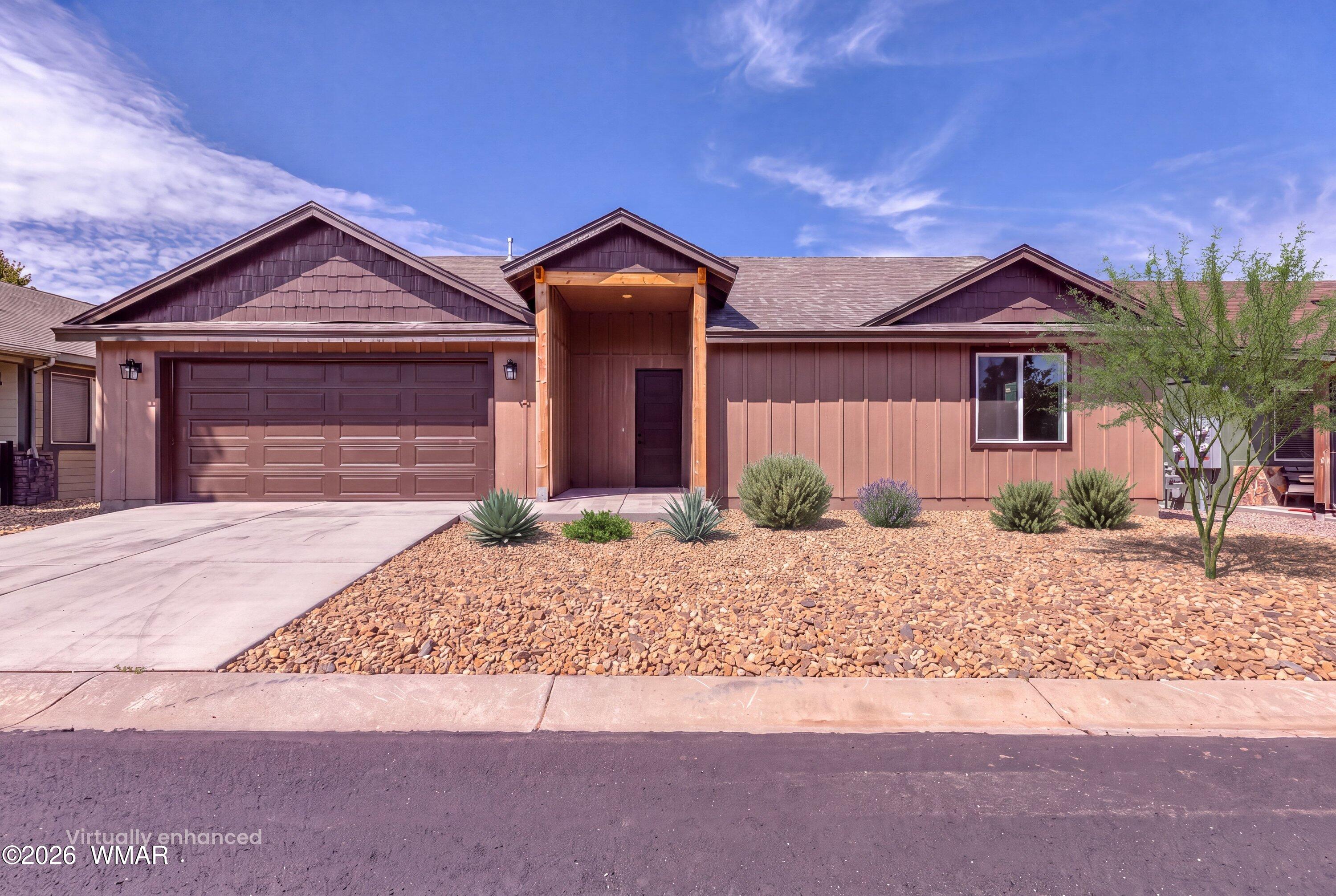 5320 S Lake Mountain Drive, Show Low, AZ 85901 — Photo 1 of 40