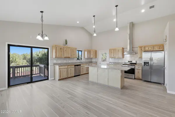 2280 E Rock Garden Lane, Show Low, AZ 85901