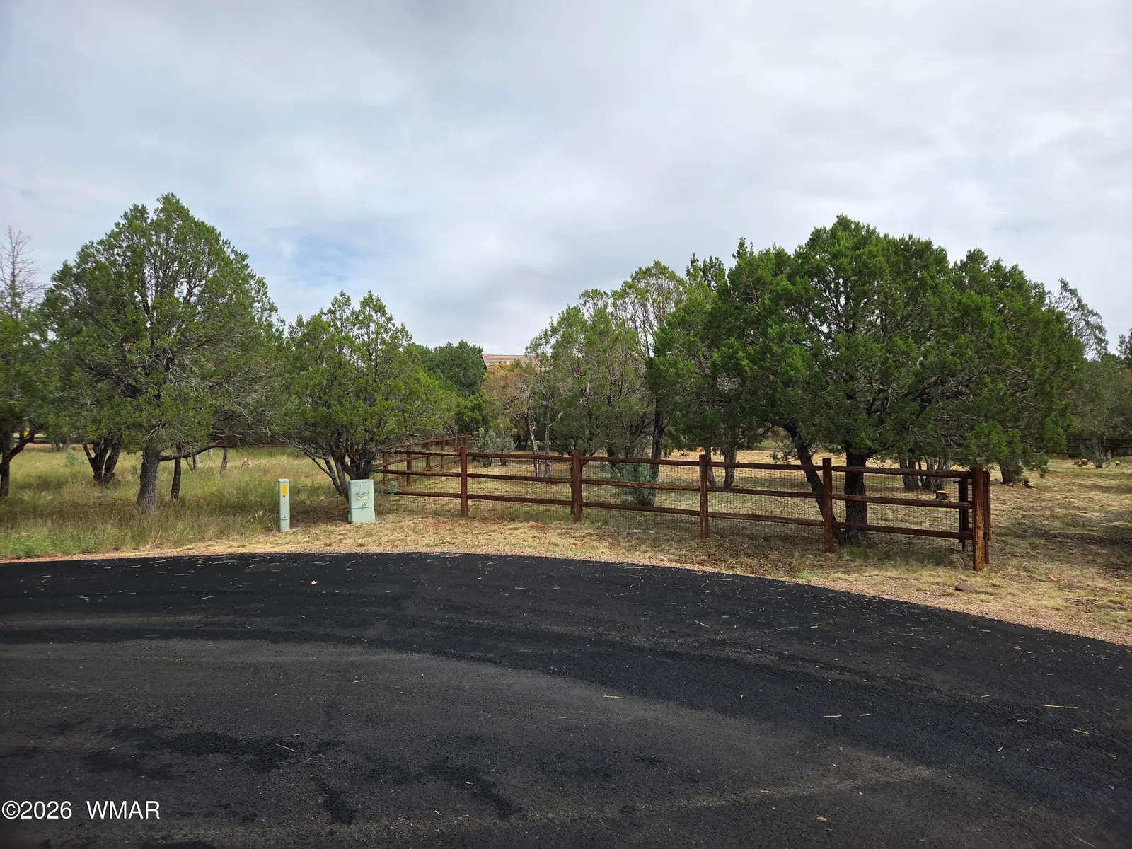 2757 Kitty Hawk Lane, Overgaard, AZ 85933 — Photo 1 of 8