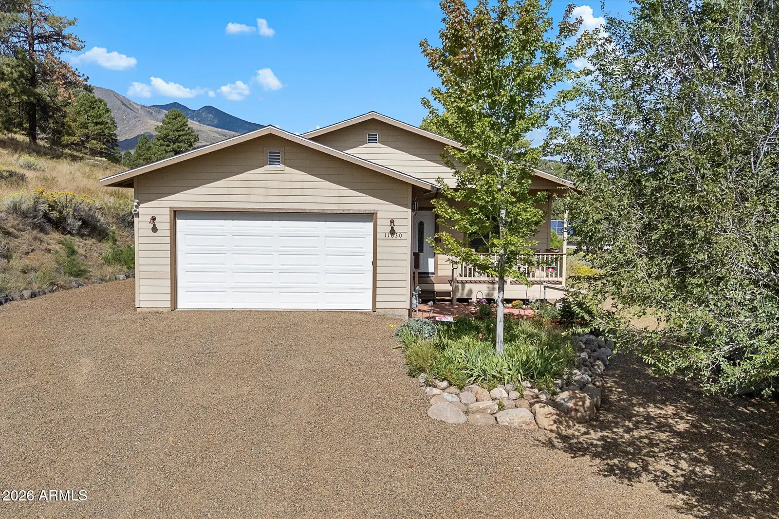 11630 HOMESTEAD Lane, Flagstaff, AZ 86004 — Photo 1 of 38