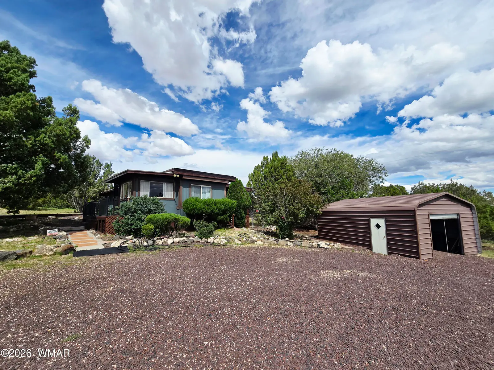 20 Zuni, Concho, AZ 85924 — Photo 1 of 28