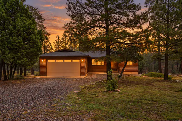 3 bed house at 5205 Starlight Drive, Happy Jack