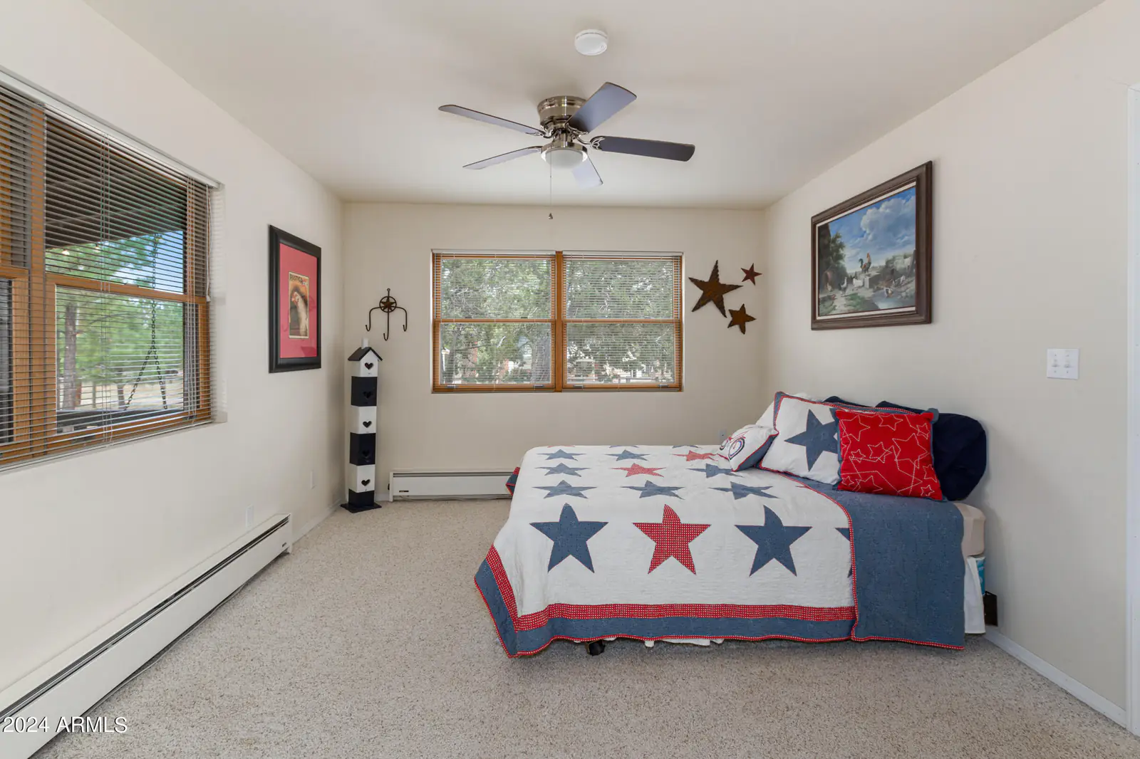 2903 N Skylark Drive, Overgaard, AZ 85933, photo 13 of 31