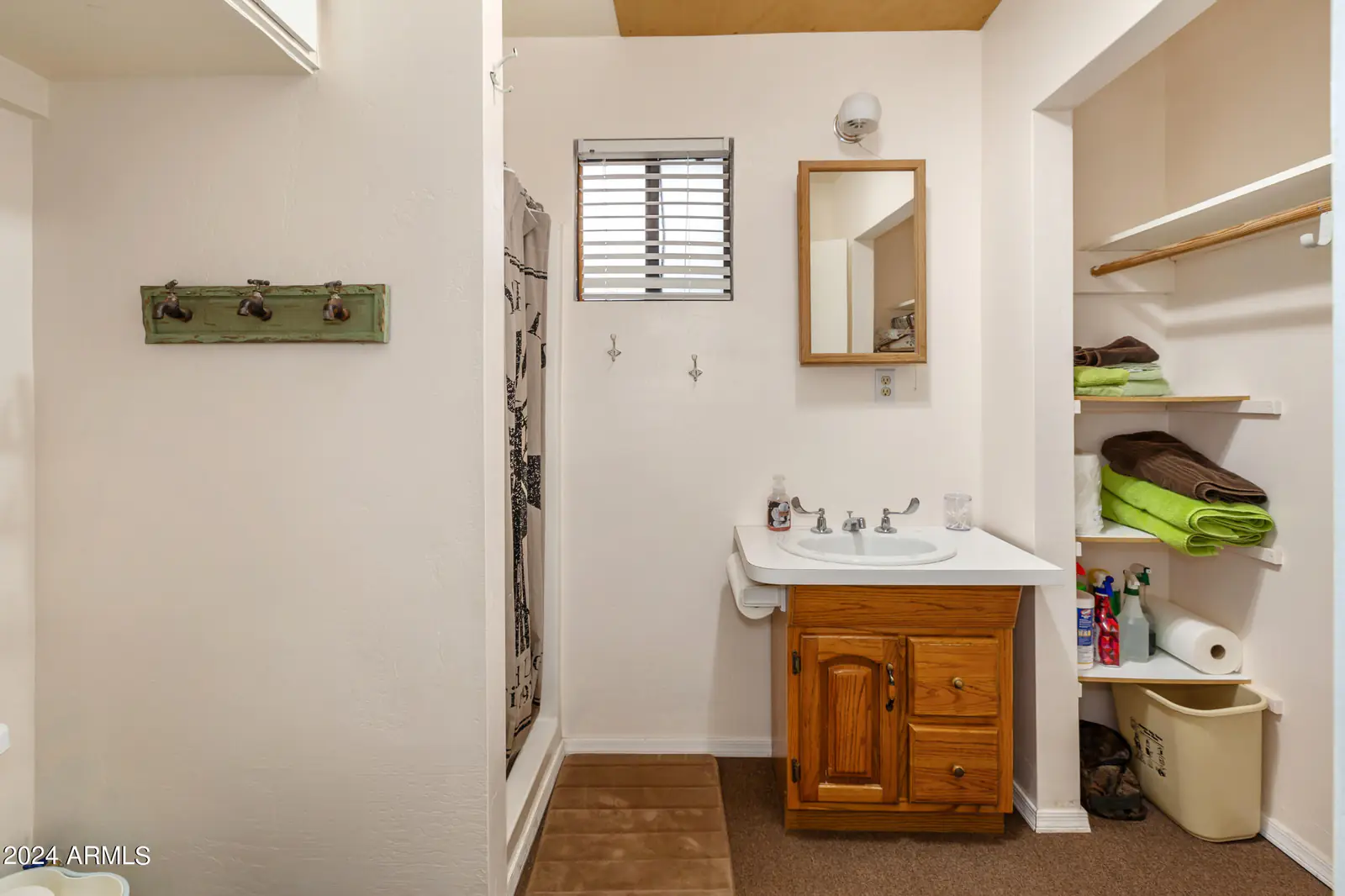 2903 N Skylark Drive, Overgaard, AZ 85933, photo 24 of 31