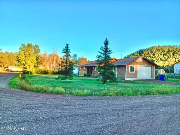 141 W Skylane Road, Pinetop, AZ 85935