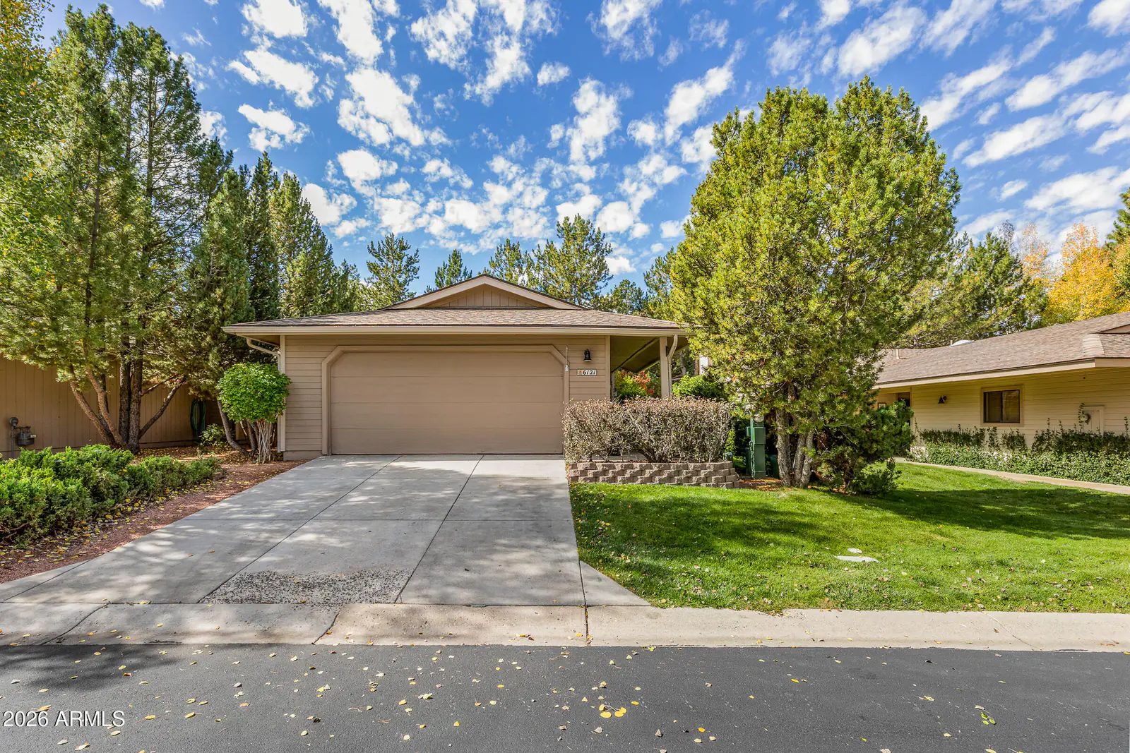 6121 E Laurel Loop, Flagstaff, AZ 86004 — Photo 1 of 26