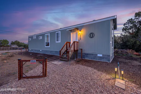 8445 APACHE Drive, Show Low, AZ 85901