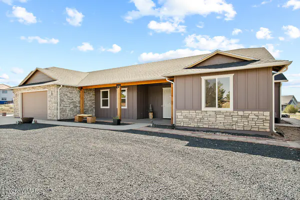 4 bed house at 2215 W Vista Drive, Snowflake