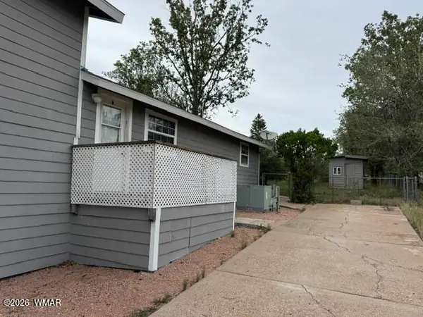 3 bed house at 1326 W Apache Lane, Lakeside