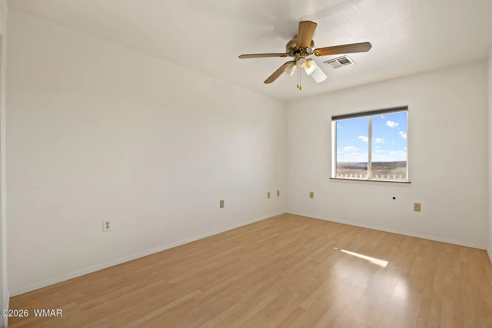 1710 Gregg Drive, Holbrook, AZ 86025, photo 33 of 45