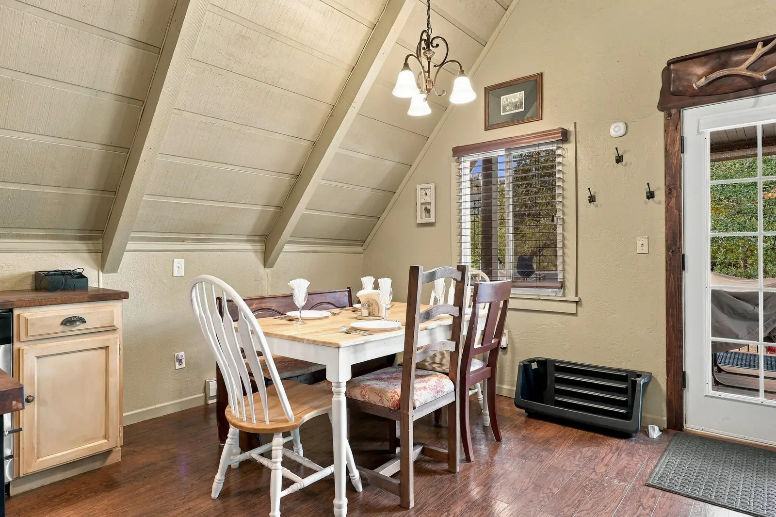 351 N Sleepy Hollow Drive, Payson, AZ 85541, photo 6 of 37