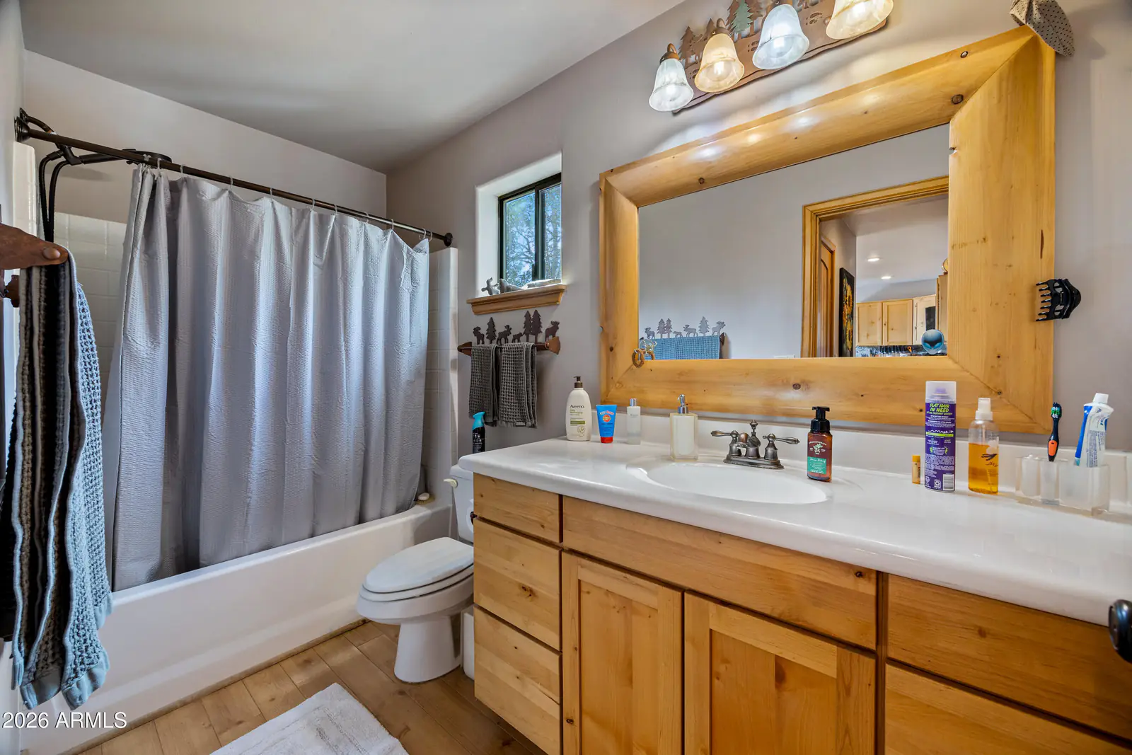 2228 EAGLE Lane, Overgaard, AZ 85933, photo 12 of 33